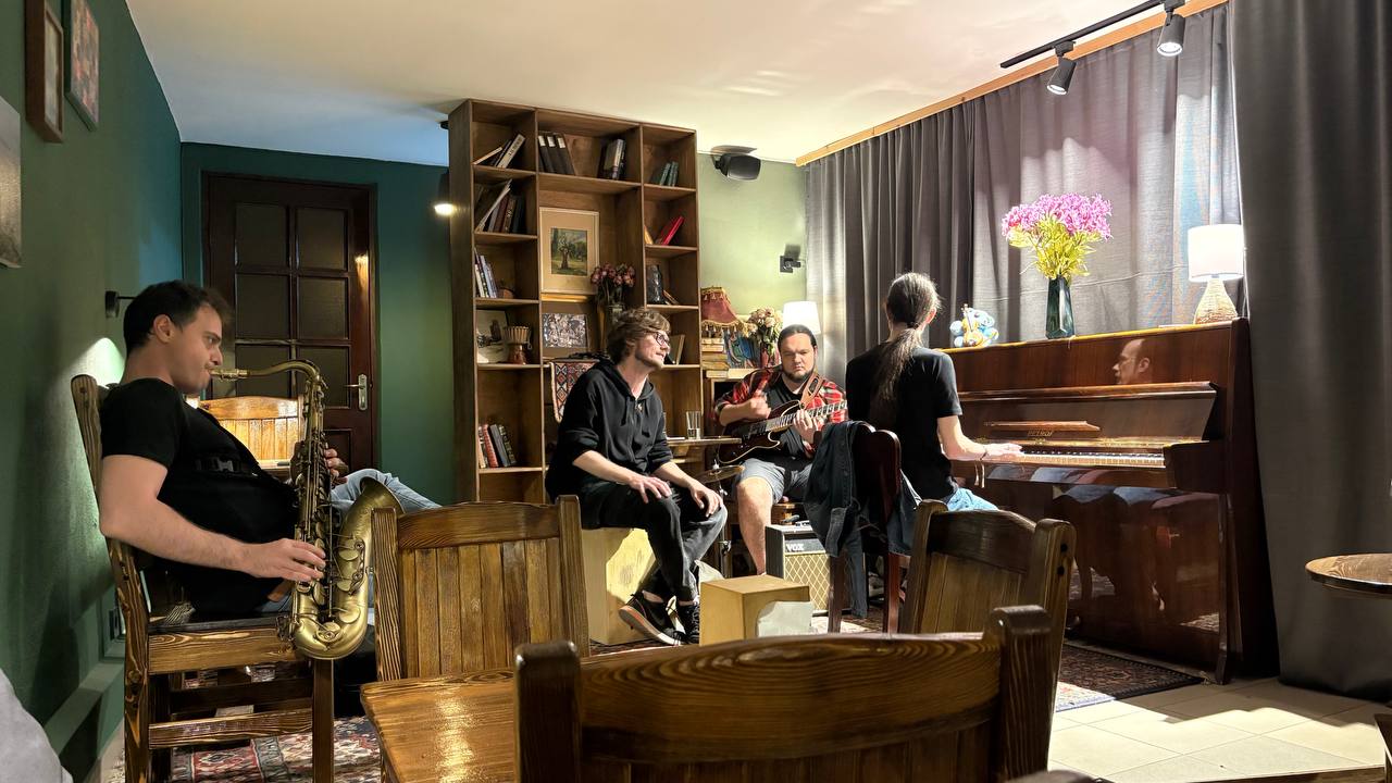 AD Libitum Art Club