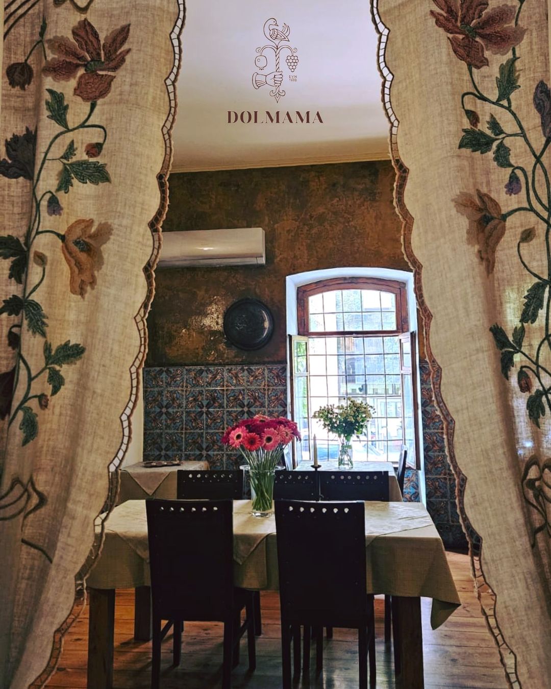Dolmama Restaurant