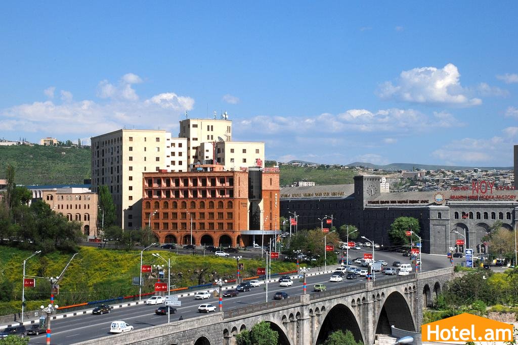 Metropol Hotel