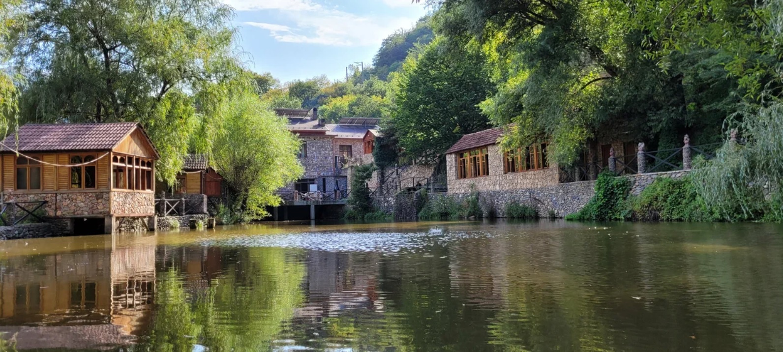 Ուռենի Ռեստորան Դիլիջան