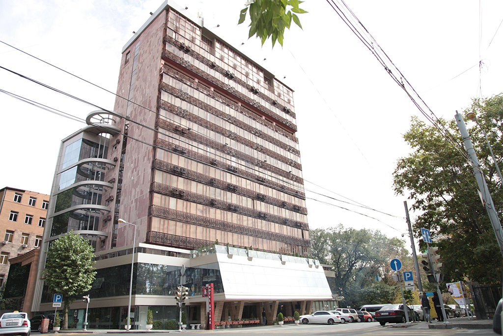 Shirak Hotel
